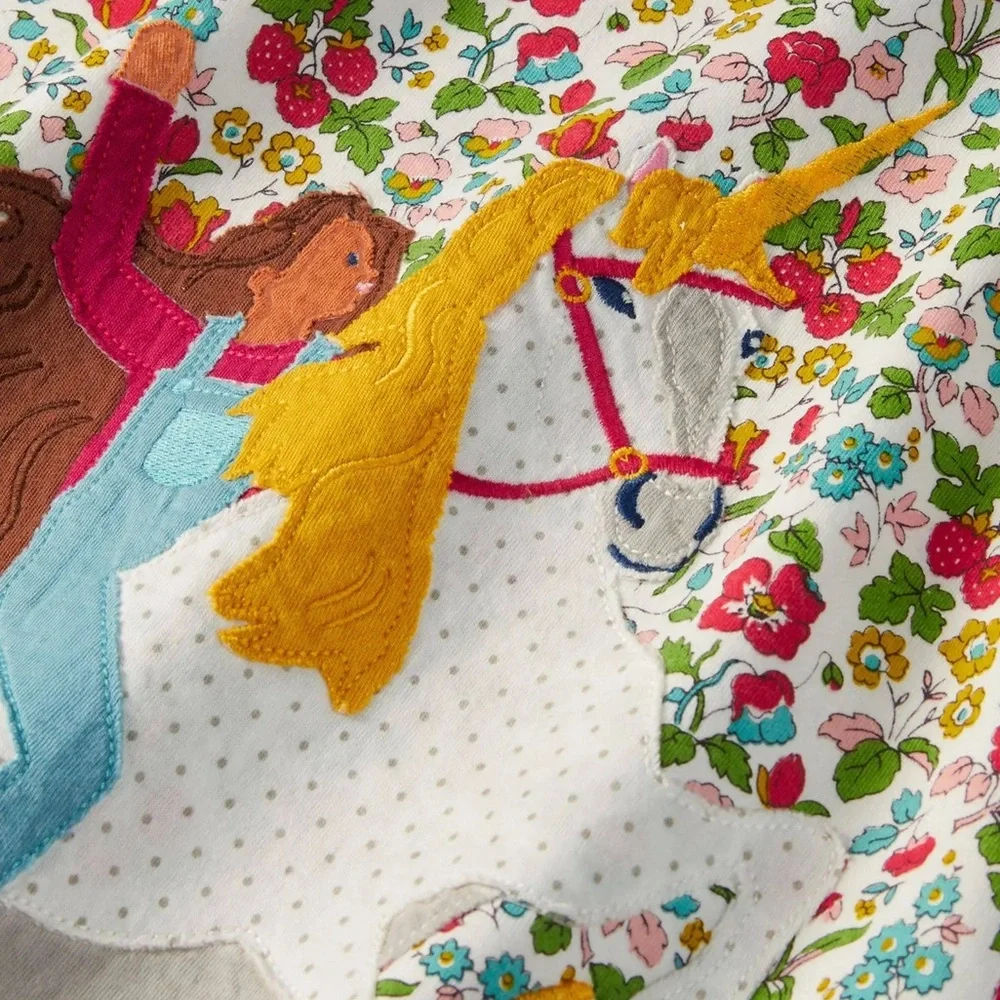 Mini Boden Floral Embroidered Appliqué Dress with Horse and Rider Print - Picture 2 of 6